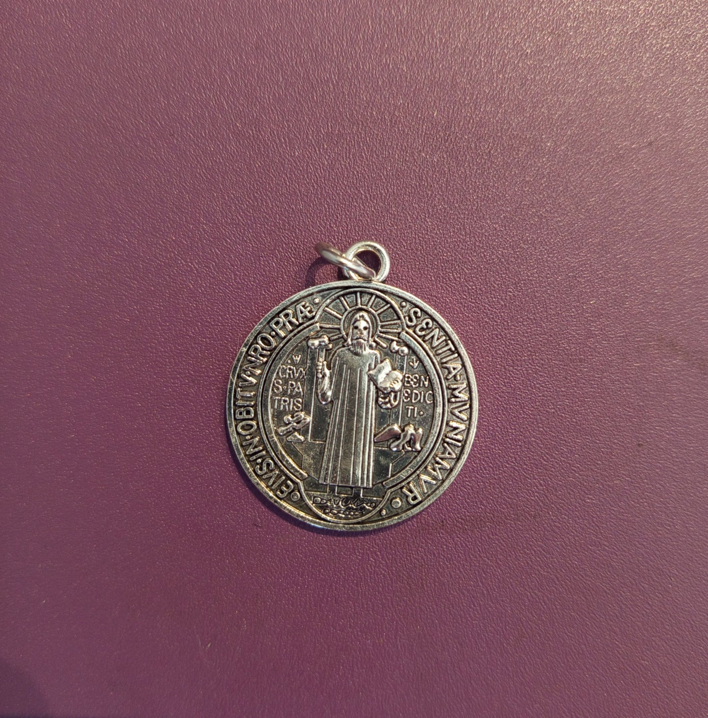 Médaillon Saint Benoît